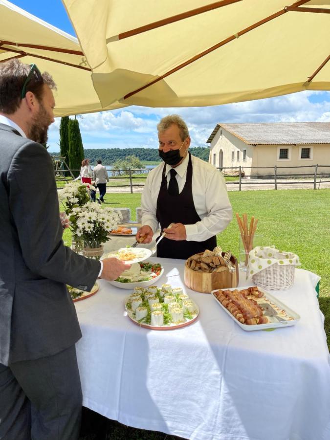 Agriturismo Potrero Grande Sul Lago Di Martignano Con Spiaggia Campagnano Di Roma Ngoại thất bức ảnh